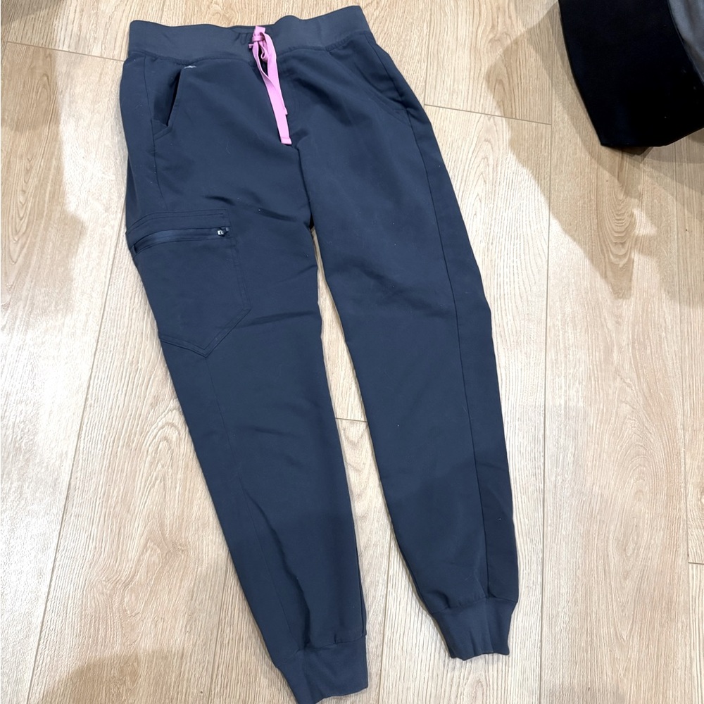 Figs  XS jogger scrubs 5 pocket excellent condition